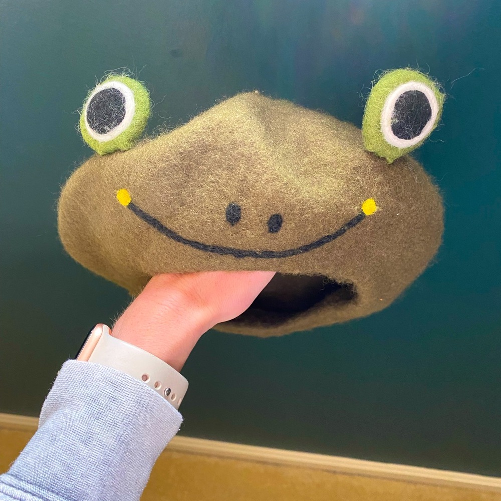 Frog beret, OS, felt, green